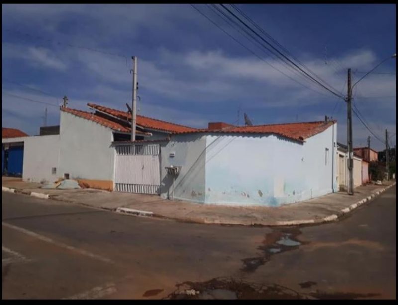 CASA A VENDA NA VILA APARECIDA