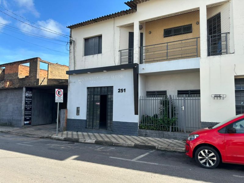 IMÓVEL COMERCIAL NO CENTRO