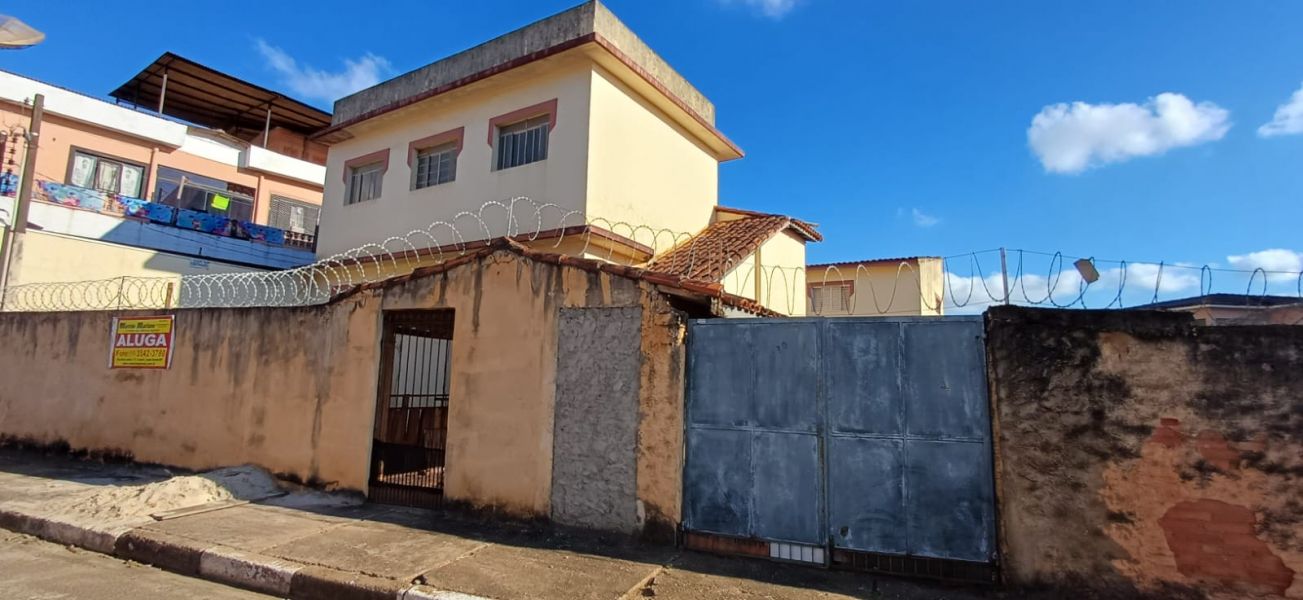 IMÓVEL NA VILA CRUZEIRO